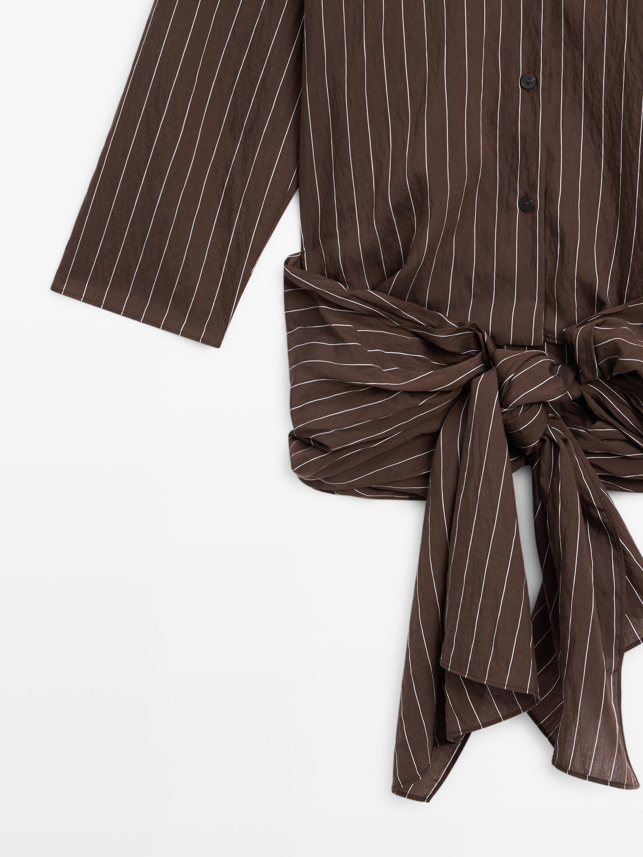 Chemise rayée avec foulard